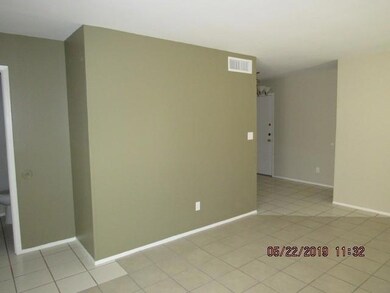 10642 Cuatro Vistas Dr unit C, El Paso, TX 79935 - photo 3