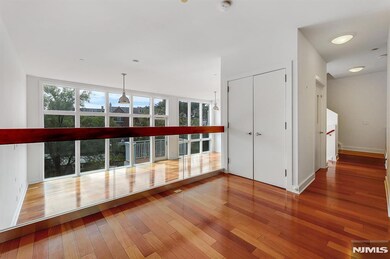 22 Vela Way, Edgewater, NJ 07020 - photo 7