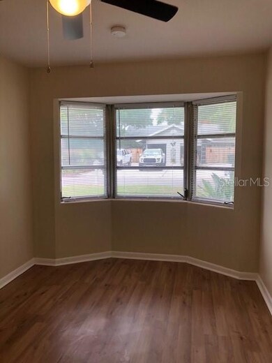 BED 3 CHARMING. BAY WINDOW AND NEW FLOOR