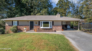 325 Beal Woods Dr, Sevierville, TN 37862 - photo 2