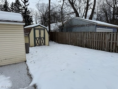 5220 Forest Ave, Maple Heights, OH 44137 - photo 5