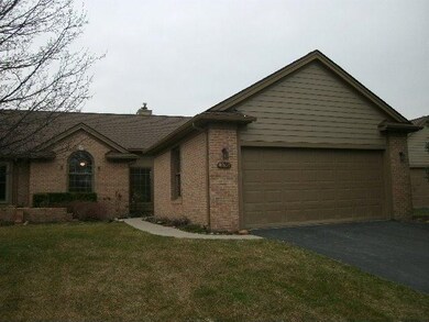 4864 Lone Oak Ct, Ann Arbor, MI 48108 - photo 3
