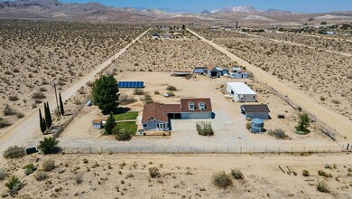 4584 50th St W, Rosamond, CA 93560 - photo 2