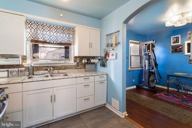 2127 Columbia Place, Hyattsville, MD 20785 - photo 6