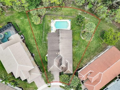 2446 Butterfly Palm Dr, Naples, FL 34119 - photo 5