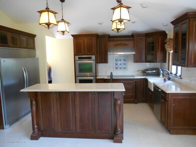 133 JEROME KITCHEN 1