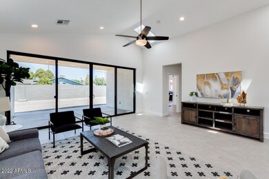 8149 N 10th Place, Phoenix, AZ 85020 - photo 6