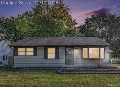 117 Lawton St, Mason, MI 48854 - photo 2