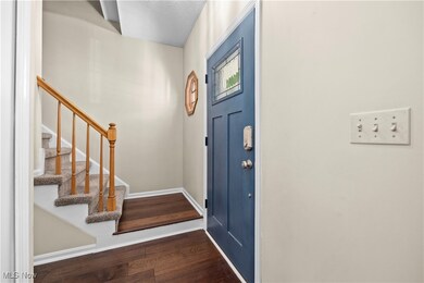 7365 Glenside Ln, Olmsted Falls, OH 44138 - photo 3