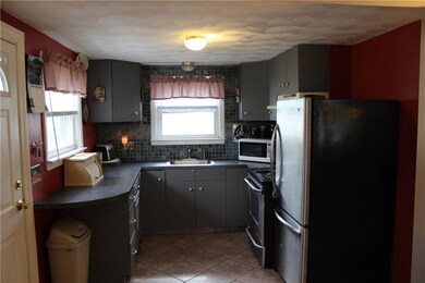 32 Sundance St, Warwick, RI 02886 - photo 5