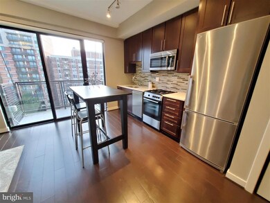 Octave 1320 unit 806, Silver Spring, MD 20910 - photo 4