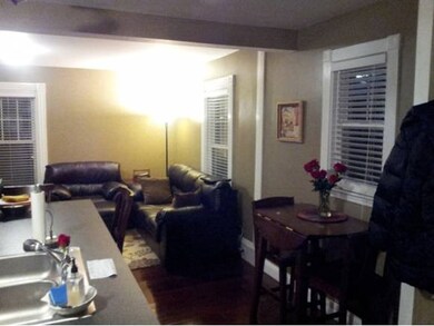 413 Bartlett St unit 1, Portsmouth, NH 03801 - photo 4