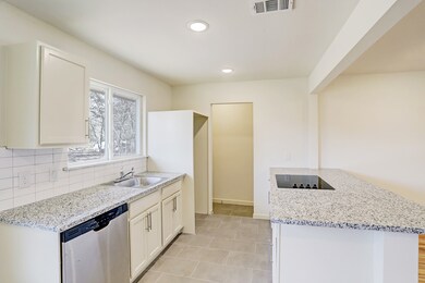 5910 Bretshire Dr, Houston, TX 77016 - photo 4