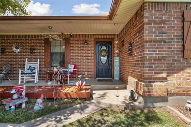 1589 Highland Cir, Springtown, TX 76082 - photo 5