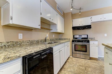 3553 W Lawrence Ln, Phoenix, AZ 85051 - photo 7