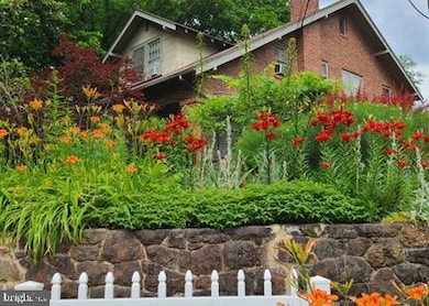 806 Maplewood Ave, Takoma Park, MD 20912 - photo 2