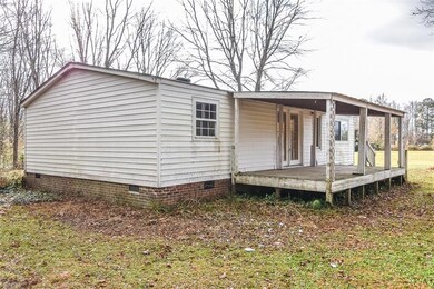 11525 Tucker Swamp Rd, Zuni, VA 23898 - photo 6