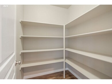 5304 Squirrel St, Springfield, OR 97478 - photo 4