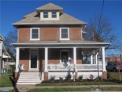 411 Derstine Ave, Lansdale, PA 19446 - photo 2