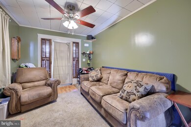 916 Spruce St, Columbia, PA 17512 - photo 4