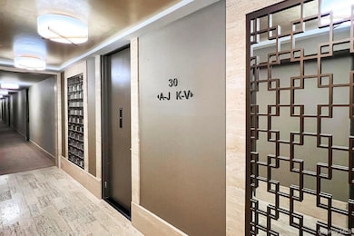 One Lincoln Plaza unit 30A, New York, NY 10023 - photo 3