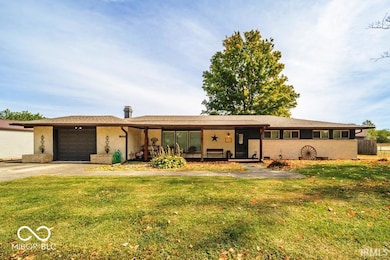 8000 S Maple Dr, Daleville, IN 47334 - photo 2