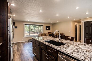 20682 Whitecliff Cir, Bend, OR 97702 - photo 7