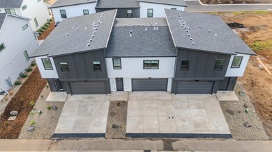 210 Bogey Ln, Eagle Point, OR 97524 - photo 4