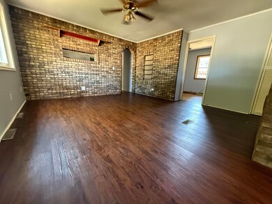 1414 Beard St, Port Huron, MI 48060 - photo 2