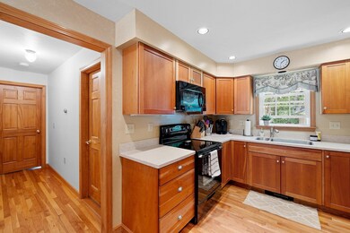 19 Spruce St, Tilton, NH 03276 - photo 5