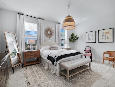 Spacious primary bedroom located on the 1st floor.