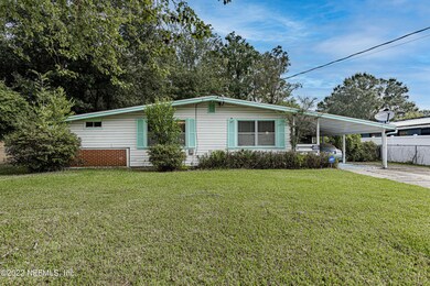 6723 Daughtry Blvd S, Jacksonville, FL 32210 - photo 2