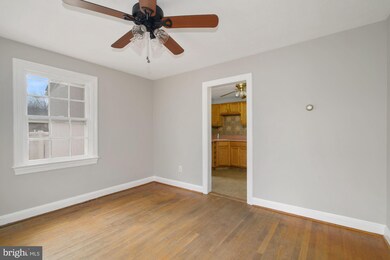 313 E Prospect St, Front Royal, VA 22630 - photo 5