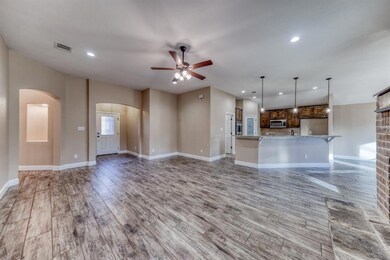 900 Avagail Ave, Springtown, TX 76082 - photo 6