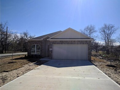 7917 Sealey St, Houston, TX 77088 - photo 2