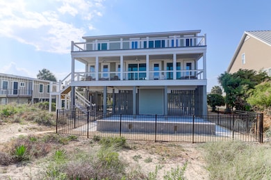 2703 Point St (104)