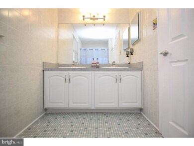 19 Brookwood Dr, Voorhees, NJ 08043 - photo 6