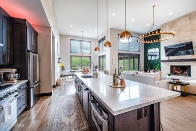 6_Kitchen_high_3726054