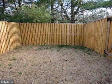 10612 Delfield Ct, Laurel, MD 20723 - photo 6