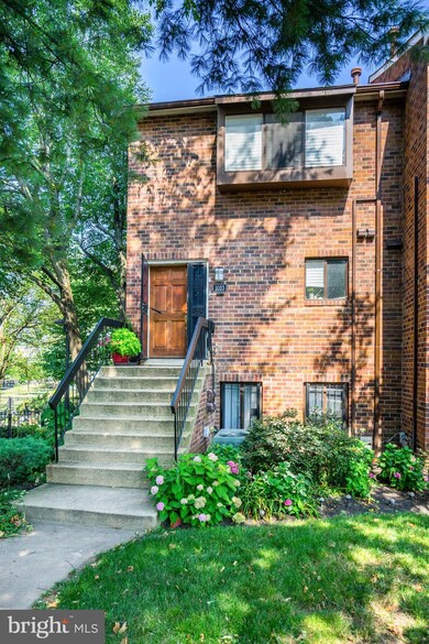 1023 Quincy St NE unit 1023, Washington, DC 20017 - photo 3