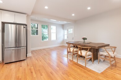 121 Washington St unit 2, Wellesley Hills, MA 02481 - photo 4