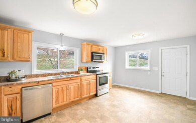 114 4th Ave, Brunswick, MD 21716 - photo 6