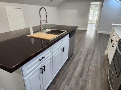 668 Grove St, Woonsocket, RI 02895 - photo 3