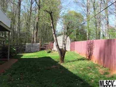 517 Camelot Dr, Statesville, NC 28625 - photo 5