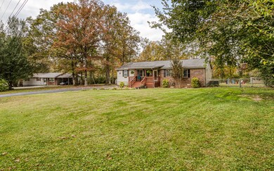 668 Dillon St, Crossville, TN 38555 - photo 3