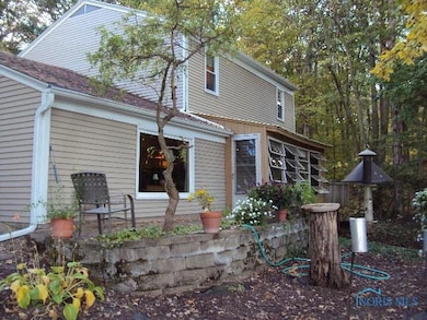 101 Westview St, Bryan, OH 43506 - photo 2