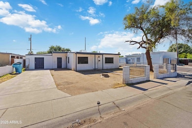 7201 N 26th Ln, Phoenix, AZ 85051 - photo 4