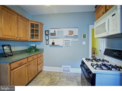 906 Stokes Ave, Collingswood, NJ 08108 - photo 7