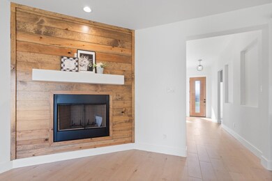 3300 Promenade Ct, Granbury, TX 76048 - photo 6