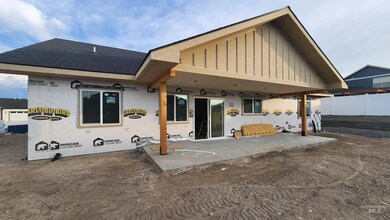 Large covered Patio